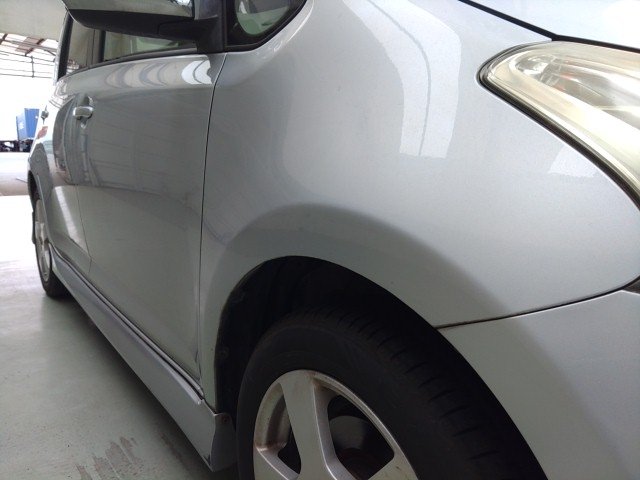
								TOYOTA RACTIS full									