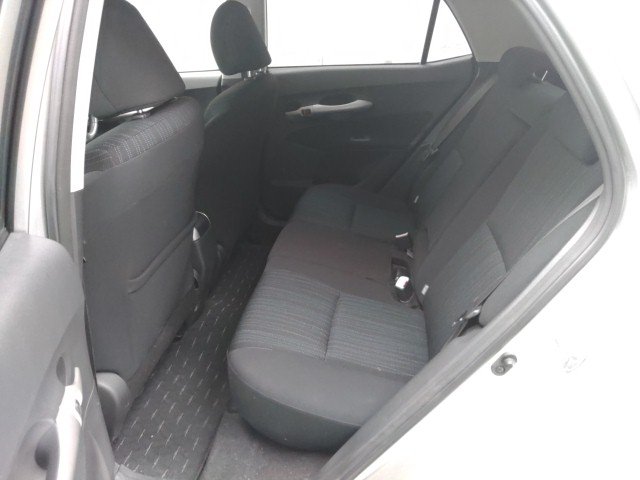 
								TOYOTA AURIS full									