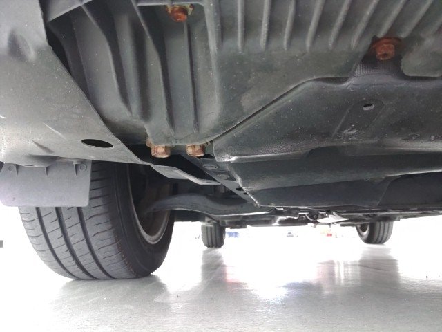 
								TOYOTA AURIS full									