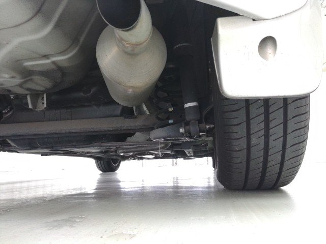 
								TOYOTA AURIS full									