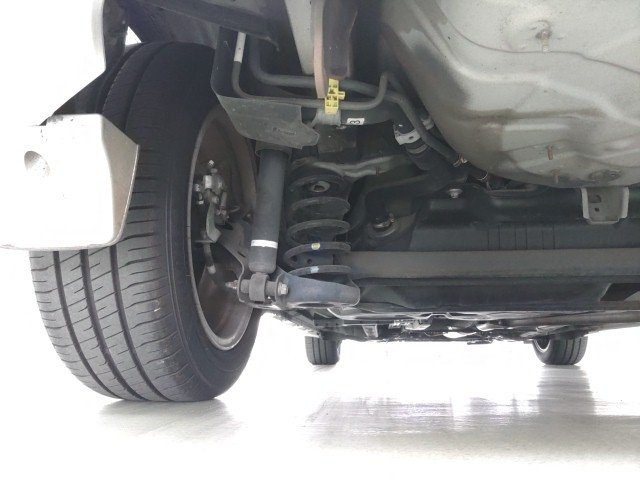 
								TOYOTA AURIS full									