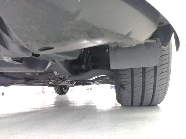 
								TOYOTA AURIS full									