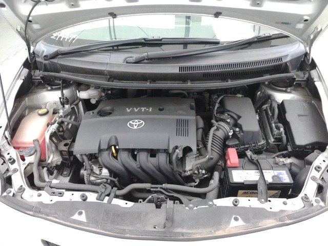 
								TOYOTA AURIS full									
