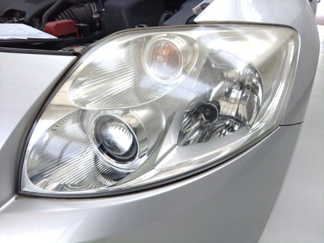 
								TOYOTA AURIS full									