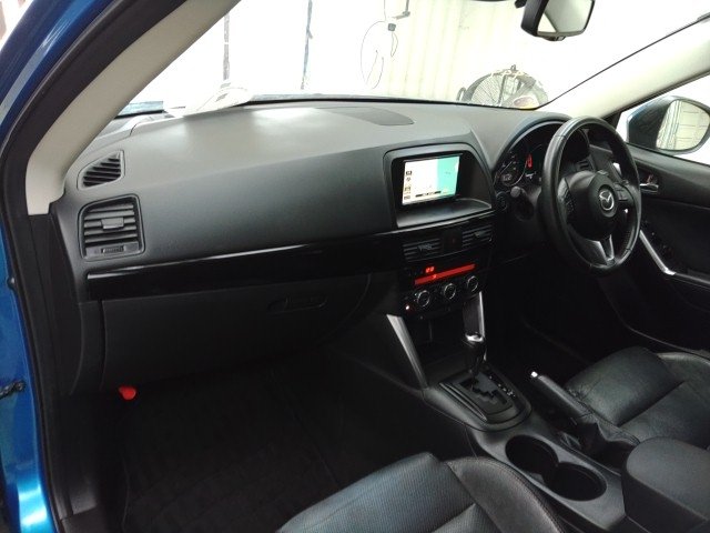 
								MAZDA CX-5 full									