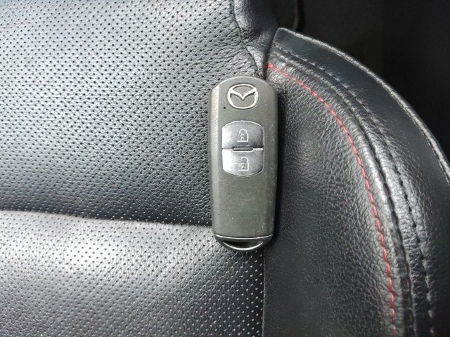 
								MAZDA CX-5 full									