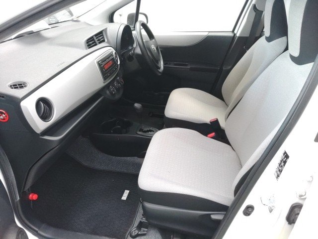 
								TOYOTA VITZ full									