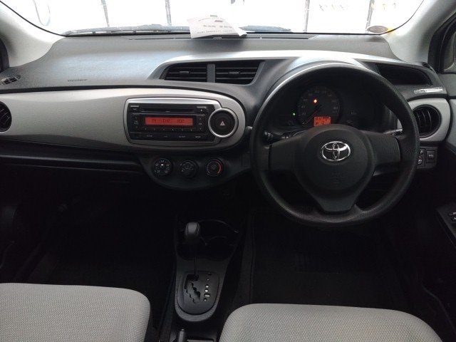 
								TOYOTA VITZ full									
