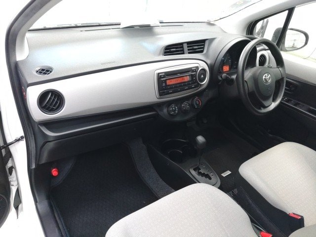 
								TOYOTA VITZ full									