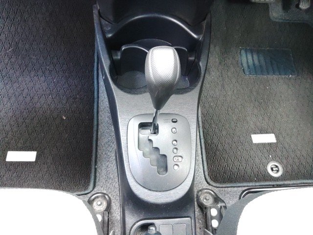 
								TOYOTA VITZ full									