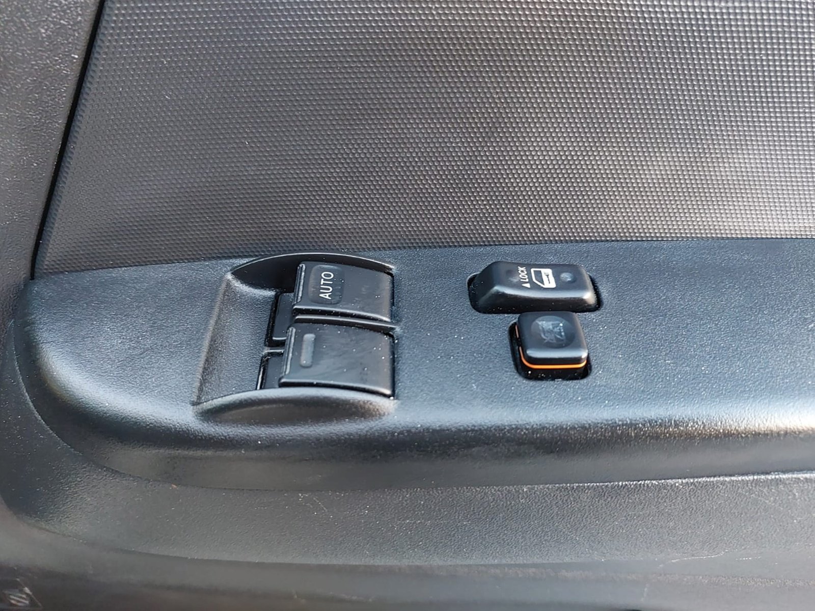 
								TOYOTA VAN full									