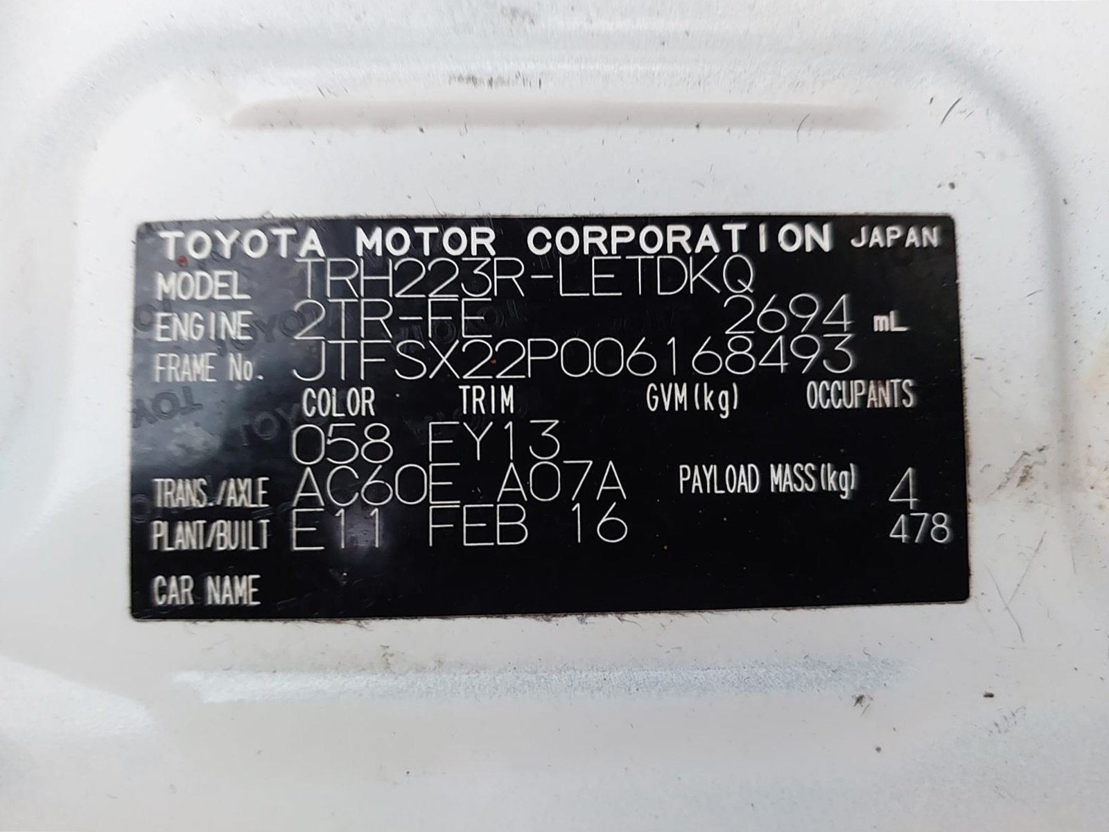 
								TOYOTA VAN full									