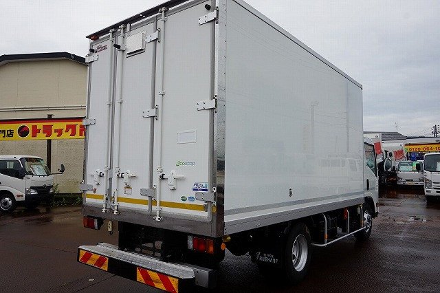 
								ISUZU ELF TRUCK full									