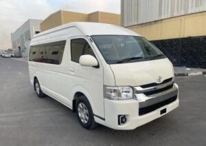 TOYOTA HIACE COMMUTER