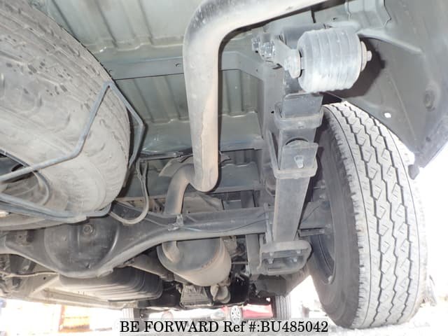 
								TOYOTA HIACE COMMUTER full									