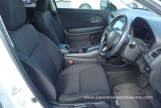 
								HONDA VEZEL HYBRID full									