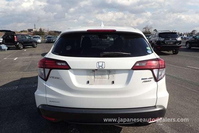 
								HONDA VEZEL HYBRID full									