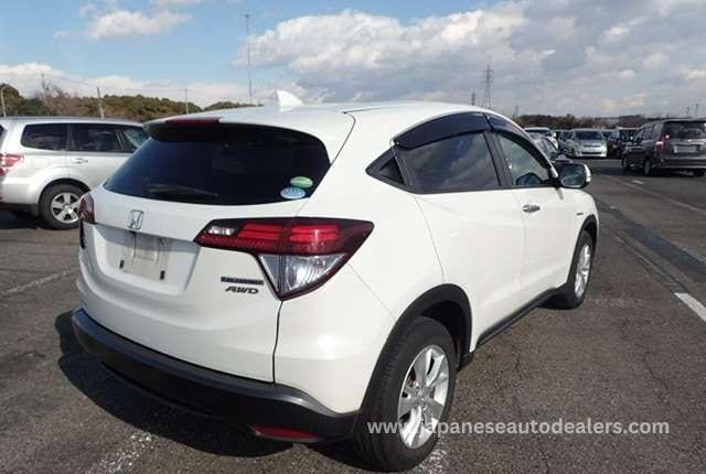 
								HONDA VEZEL HYBRID full									