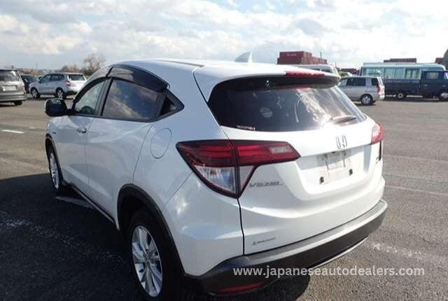 
								HONDA VEZEL HYBRID full									