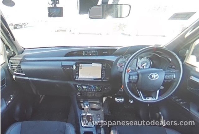 
								TOYOTA HILUX Z GR SPORTS full									