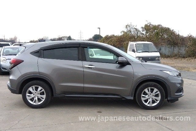 
								HONDA VEZEL HYBRID full									