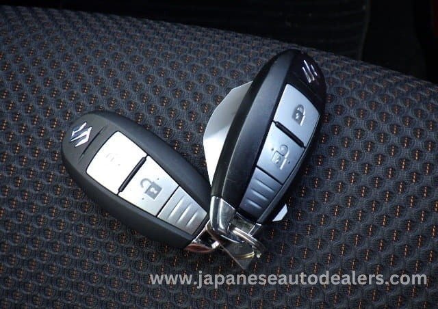 
								SUZUKI IGNIS HYBRID full									