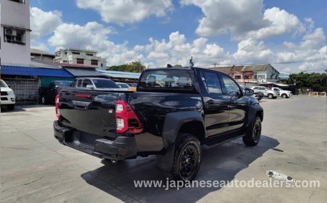
								Toyota Hilux 2.8 GR Double Cab full									
