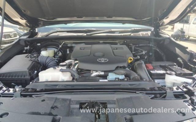 
								Toyota Hilux 2.8 GR Double Cab full									
