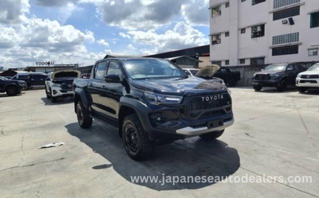 
								Toyota Hilux 2.8 GR Double Cab full									