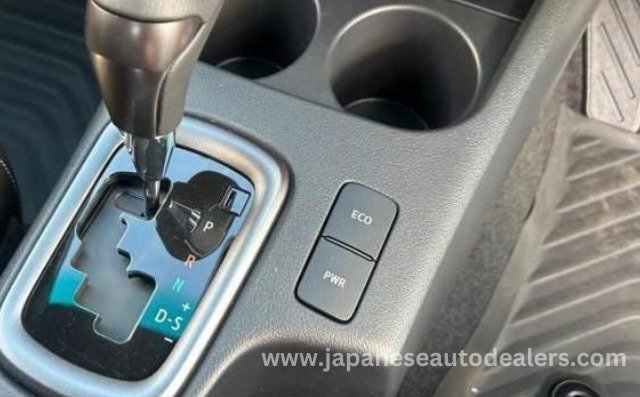 
								Toyota Hilux 2.8 GR-S full									