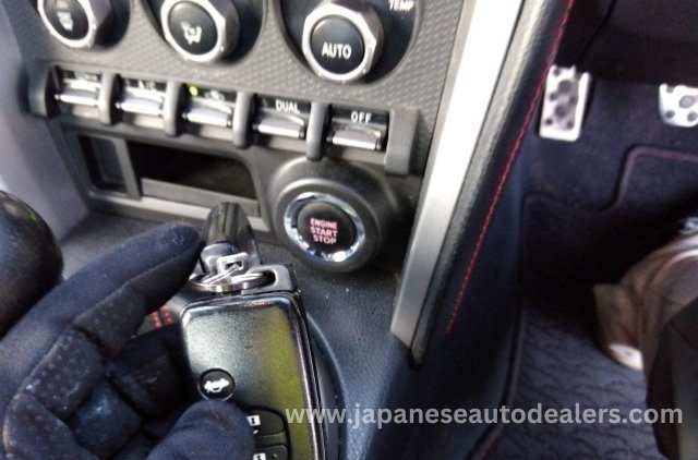 
								TOYOTA 86 GT full									