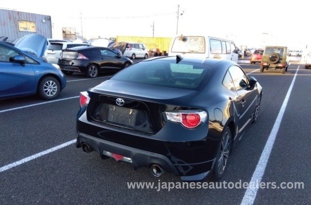 
								TOYOTA 86 GT full									
