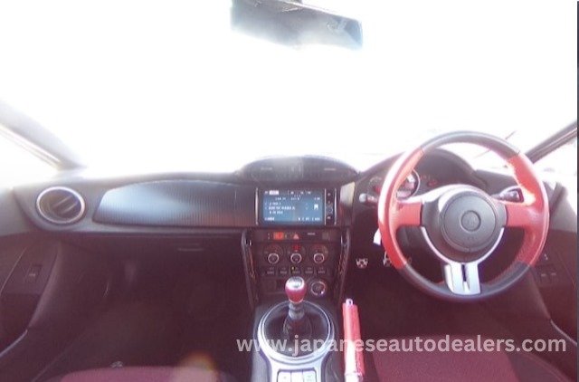 
								TOYOTA 86 GT full									