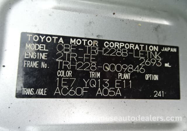 
								TOYOTA HIACE COMMUTER full									