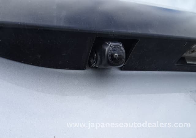 
								TOYOTA HIACE COMMUTER full									