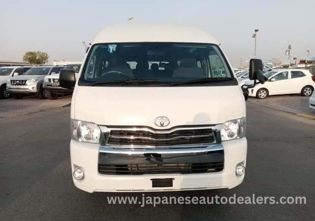
								TOYOTA HIACE COMMUTER full									