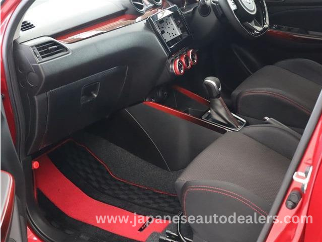 
								SUZUKI SWIFT SPORT 2023/05 full									