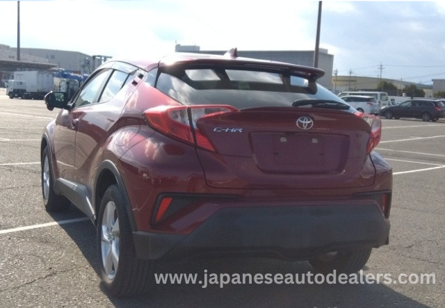 
								Toyota C-HR full									