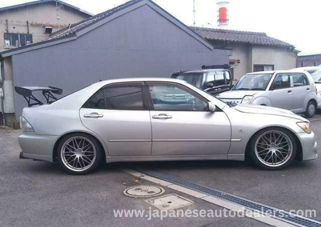 
								TOYOTA ALTEZZA full									