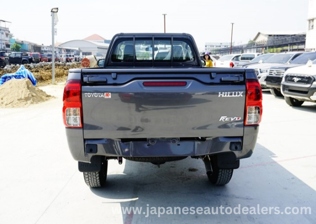 
								TOYOTA HILUX REVO SINGLE CAB 2.8 full									