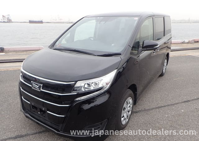 
								Toyota Noah X full									