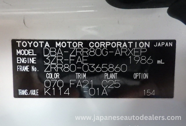 
								TOYOTA NOAH full									