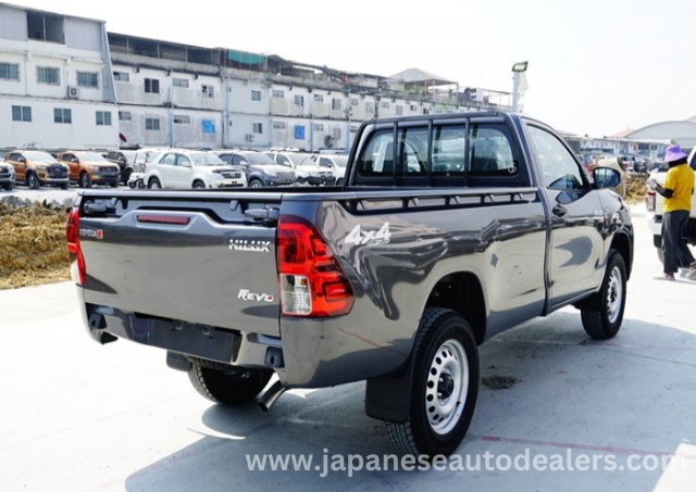 
								TOYOTA HILUX REVO SINGLE CAB 2.8 full									
