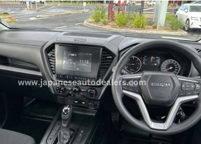 
								ISUZU D-MAX 3.0 full									