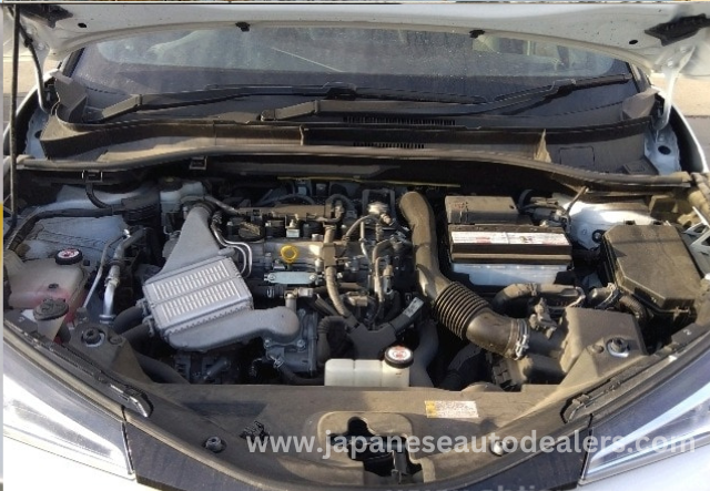 
								Toyota C-HR full									