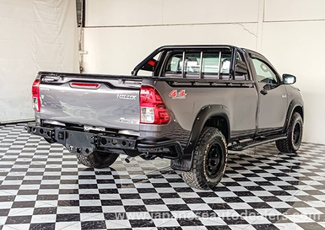 
								TOYOTA HILUX SINGLE CAB full									