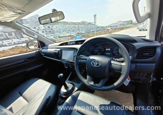 
								TOYOTA HILUX REVO SINGLE CAB 2.8 full									
