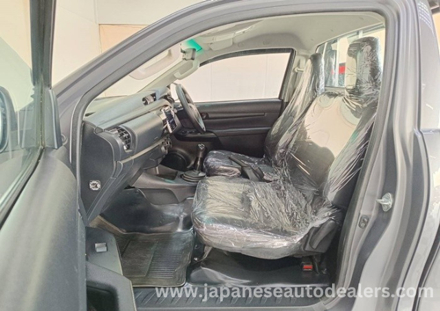 
								TOYOTA HILUX SINGLE CAB full									
