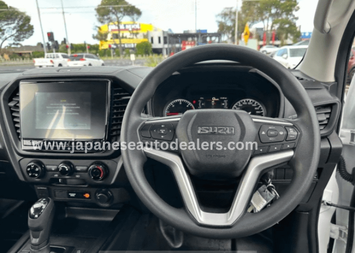 
								ISUZU D-MAX 3.0 full									
