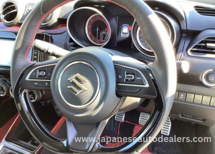 
								Suzuki Swift full									